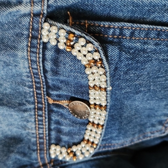 Beaded jean jacket - Picture 8 of 11